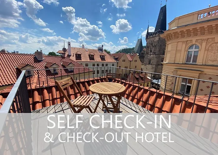 Charles Bridge Heritage Suites By Salvator Hotels Praga